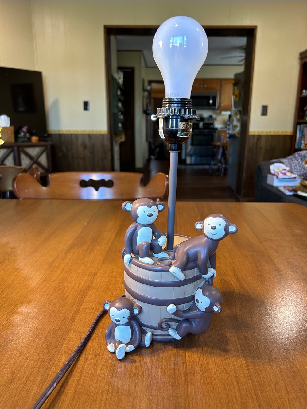 Cute Monkey Barrel Table Lamp - Brown & Cream